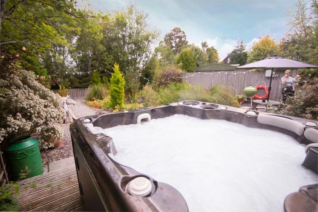 Calm Scottish Country Escape With Hot Tub Sleeps 6 Villa อินเวอร์เนส ภายนอก รูปภาพ